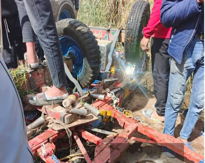 عاجل.. انقلاب عربة كارو محملة بالأطفال في النيل بقرية البستان وأنباء عن 7 وفيات